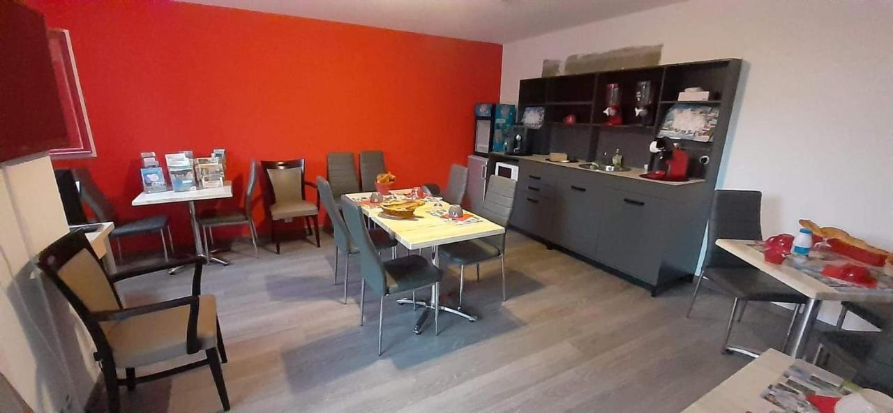 Residence Hoteliere Helios Jonzac Exterior foto