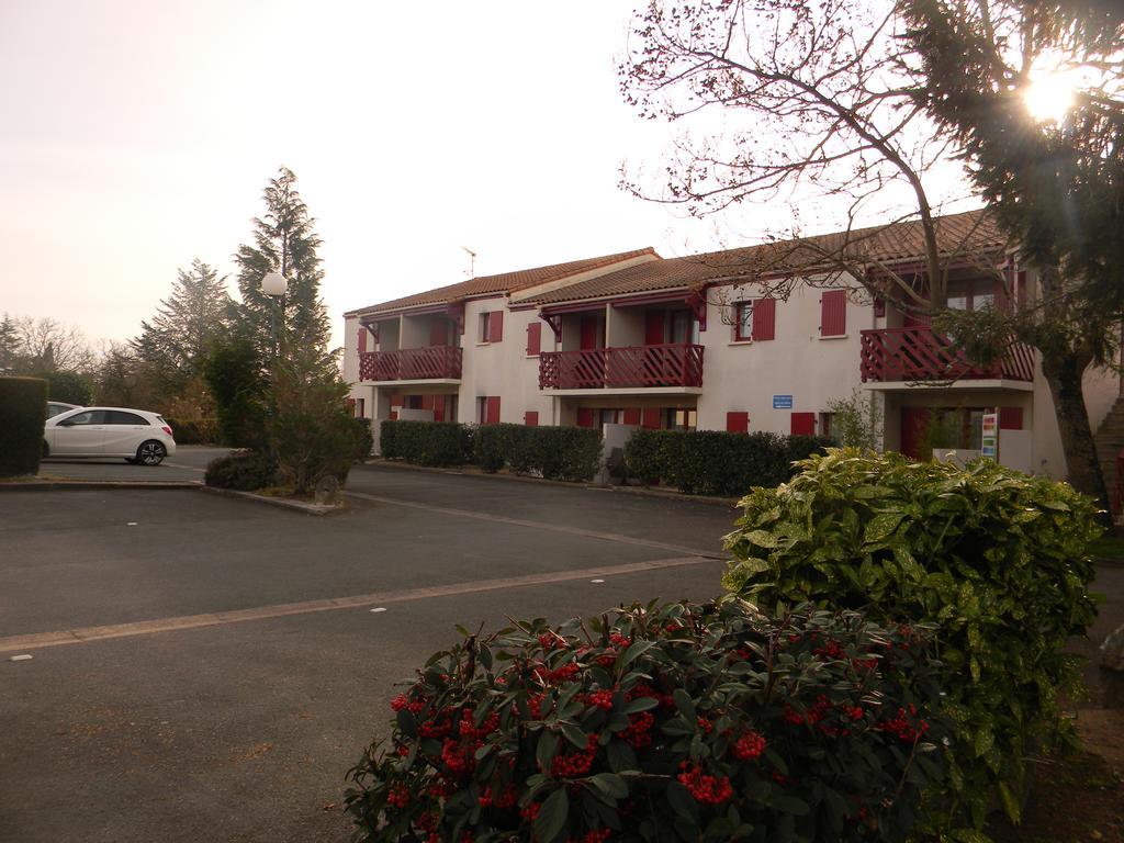 Residence Hoteliere Helios Jonzac Exterior foto